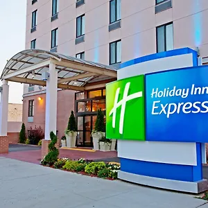 Hotel Express Brooklyn, An Ihg, New York